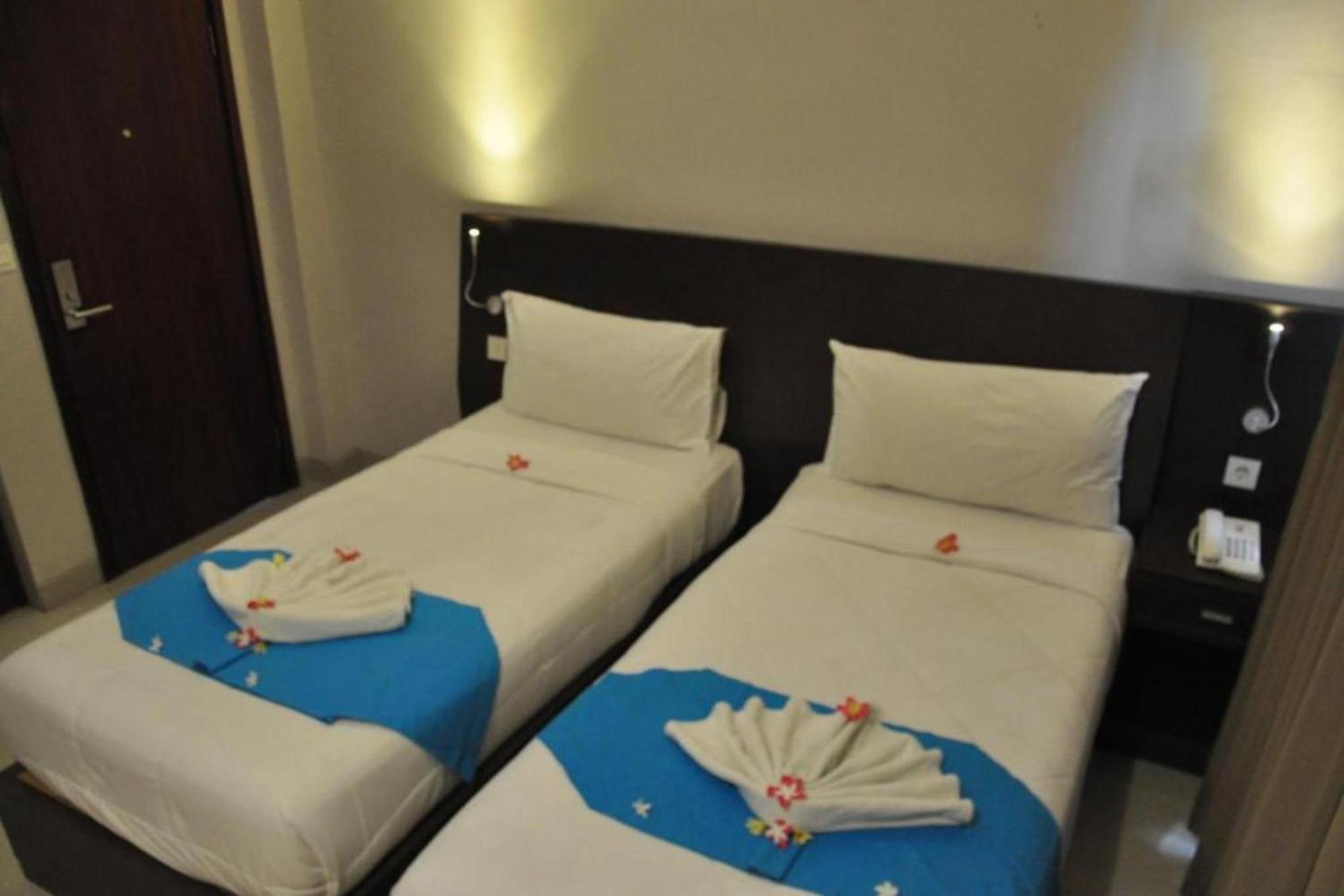 Akarsa Transit Hotel Sanur Екстериор снимка