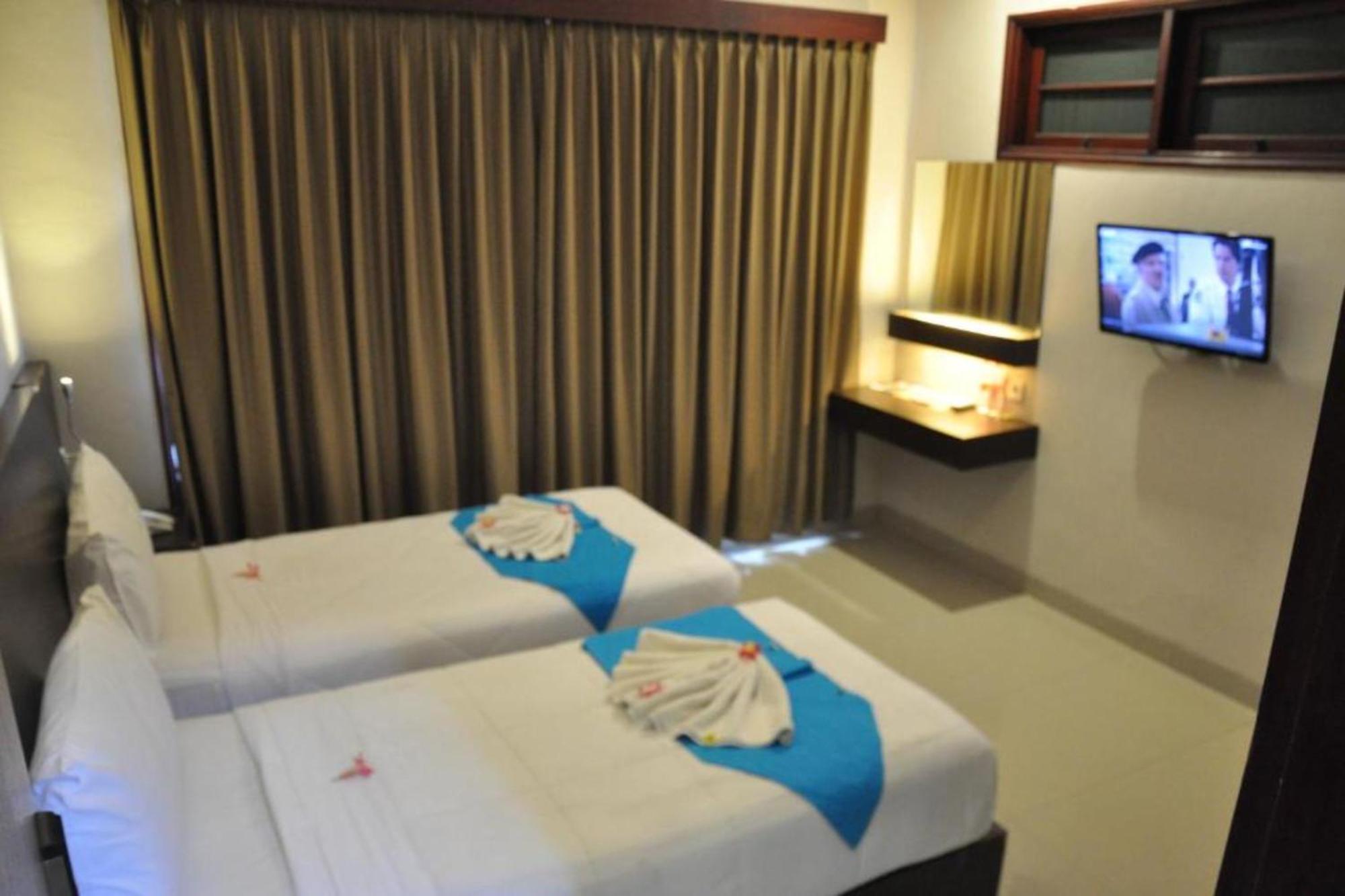 Akarsa Transit Hotel Sanur Екстериор снимка
